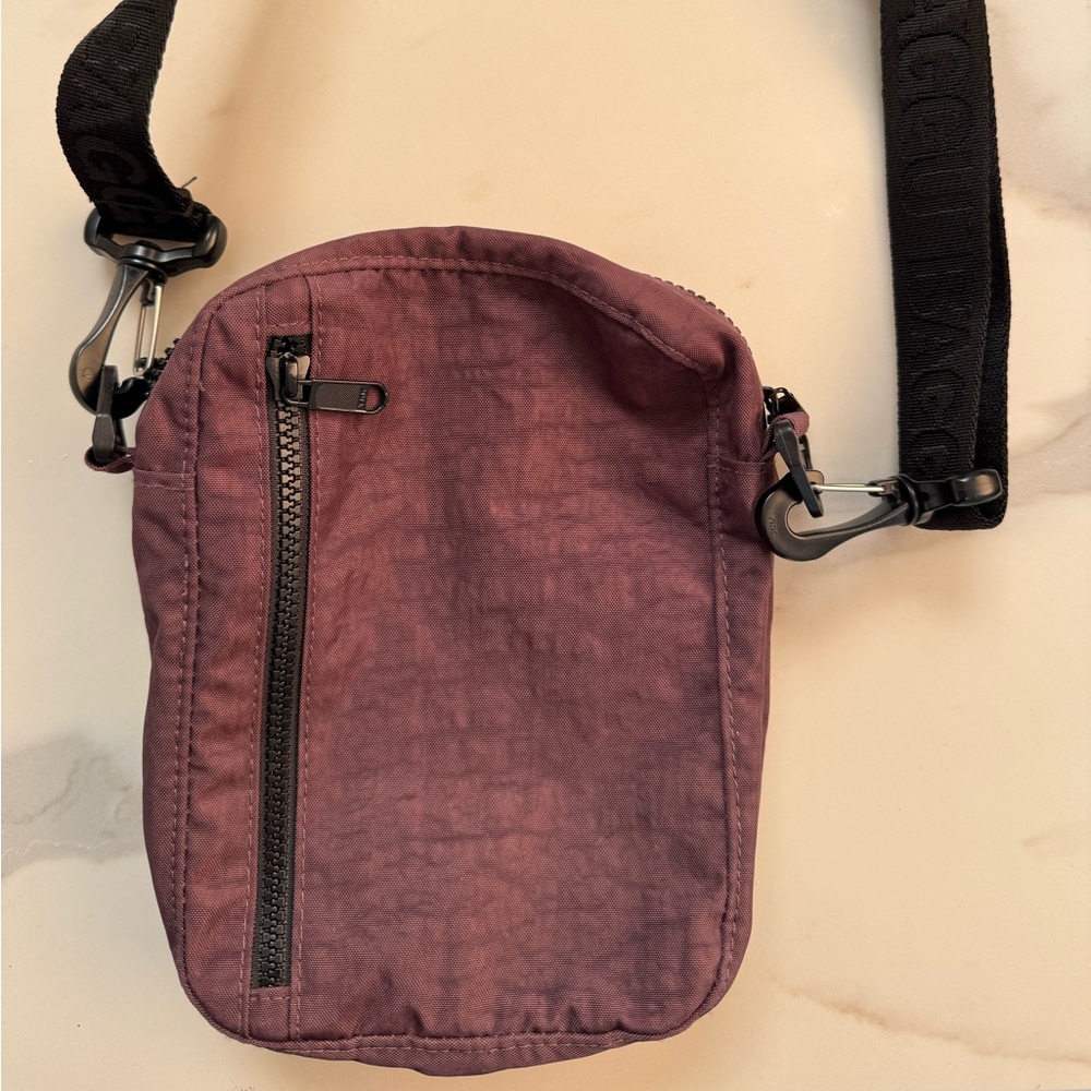 BAGGU Sport Crossbody